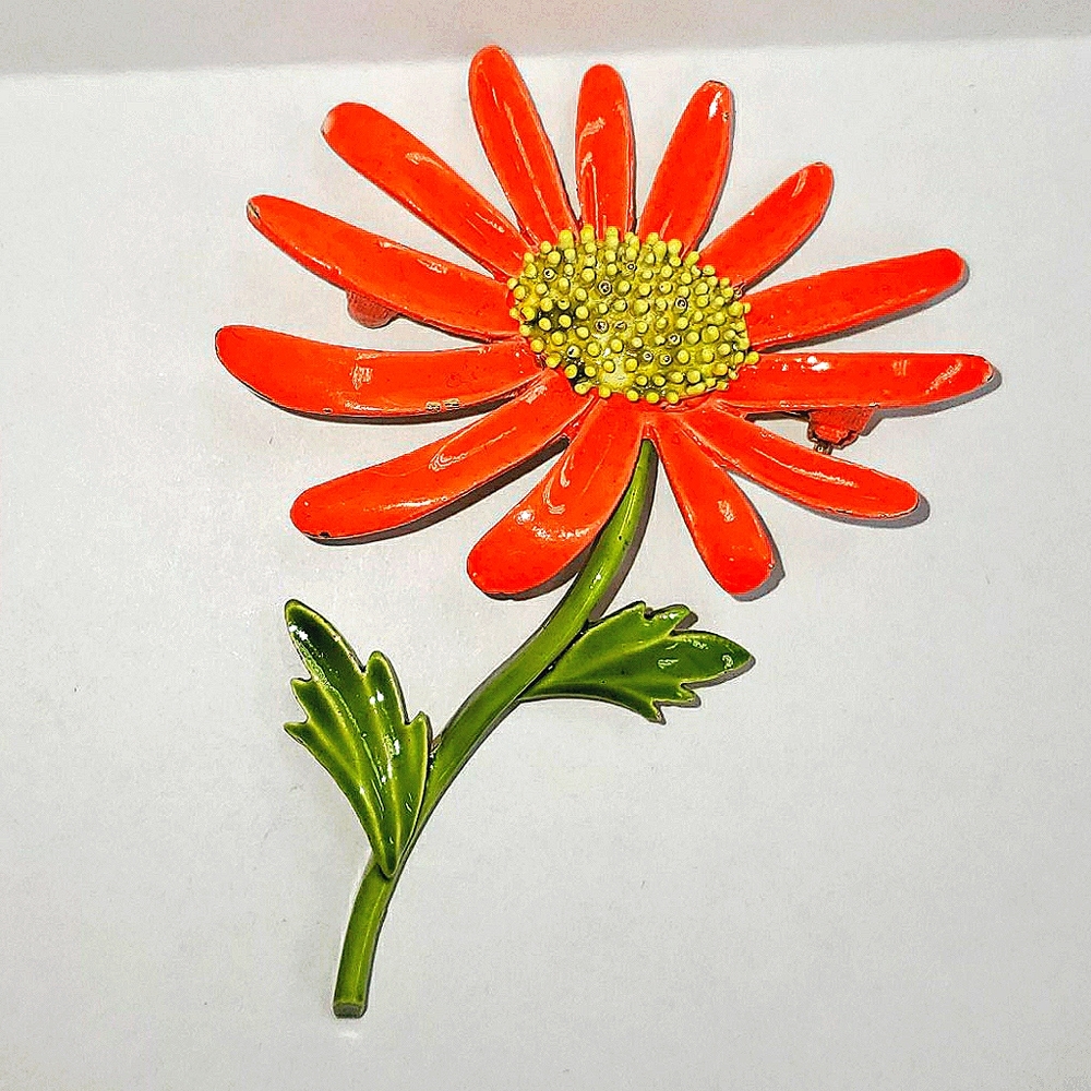 Capri 1961 orange fluorescent flower brooch